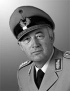 General a.D. <b>Wolfgang Altenburg</b> - 040922_140_altenburg